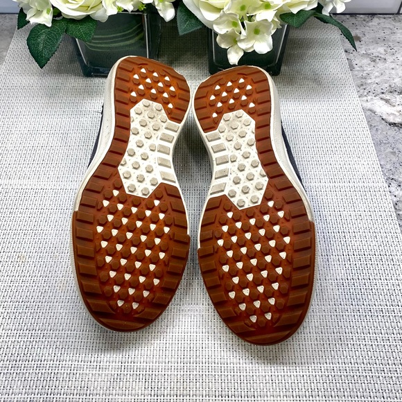 Preowned Vans sneakers women 7.5 men 6 - Picture 3 of 3